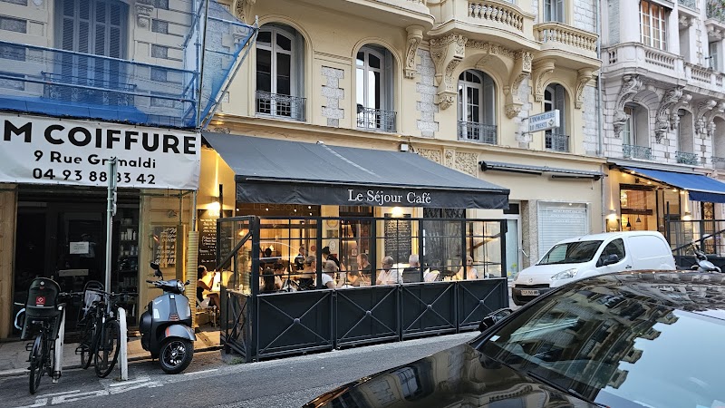 Le Sejour Cafe